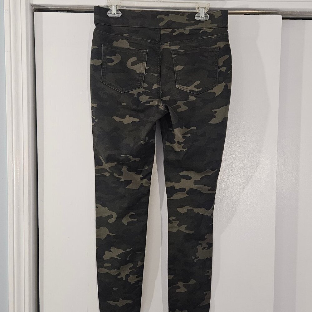 New York & Company Camo Leggings M High Waist Pull On Stretch Pant - Picture 4 of 7